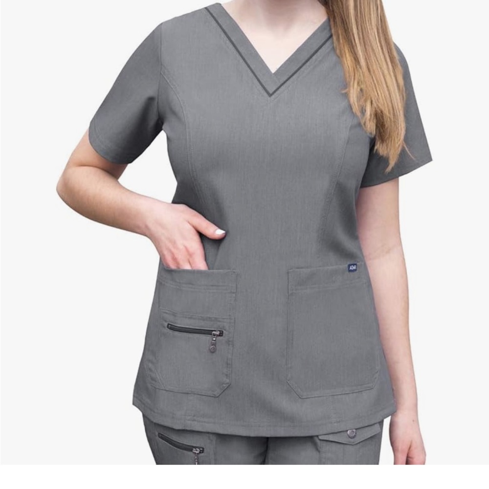 Women’s Adar scrub set